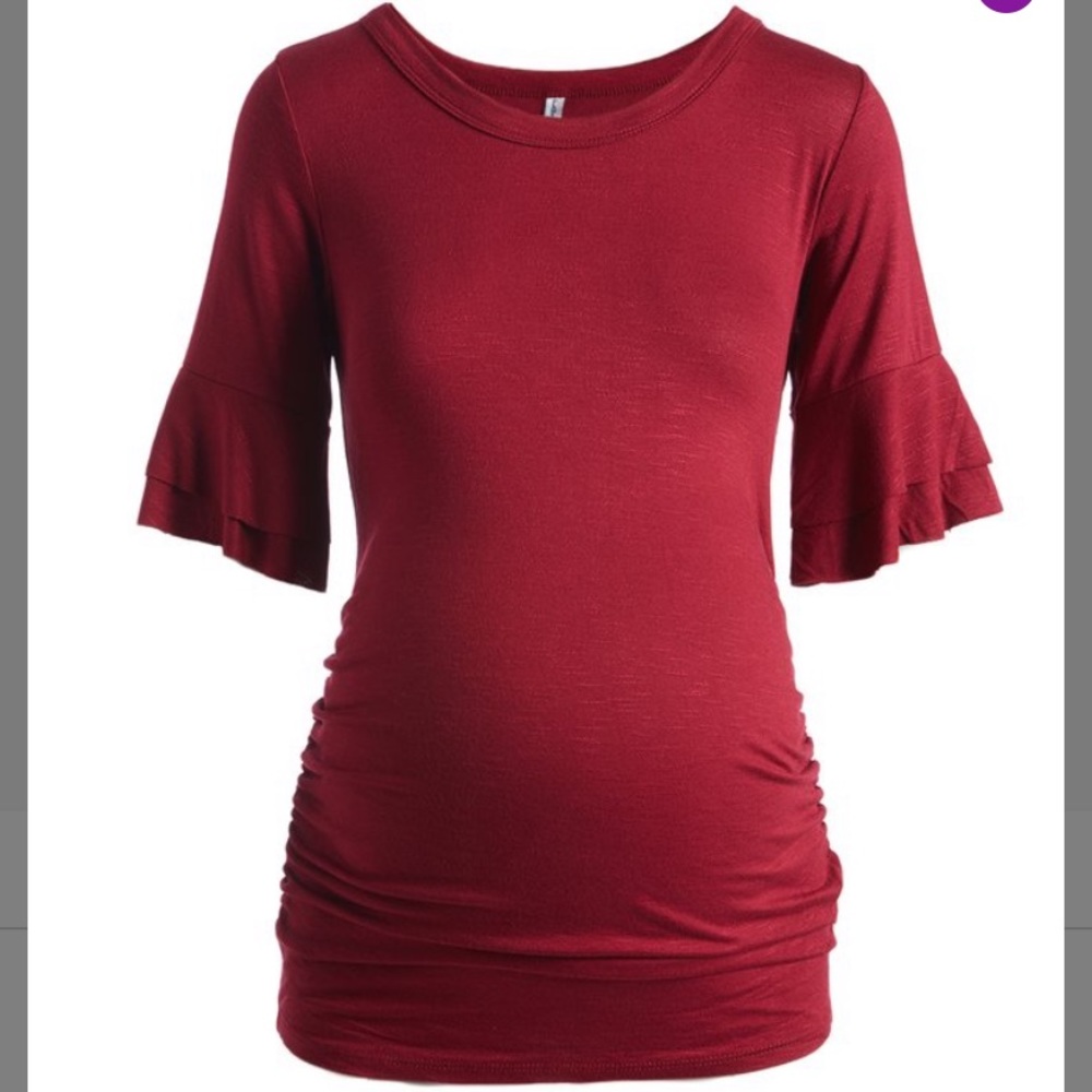 Adorable maternity top! Small